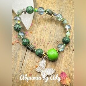 Alquimia Green and Gold bracelet with Textured Beads